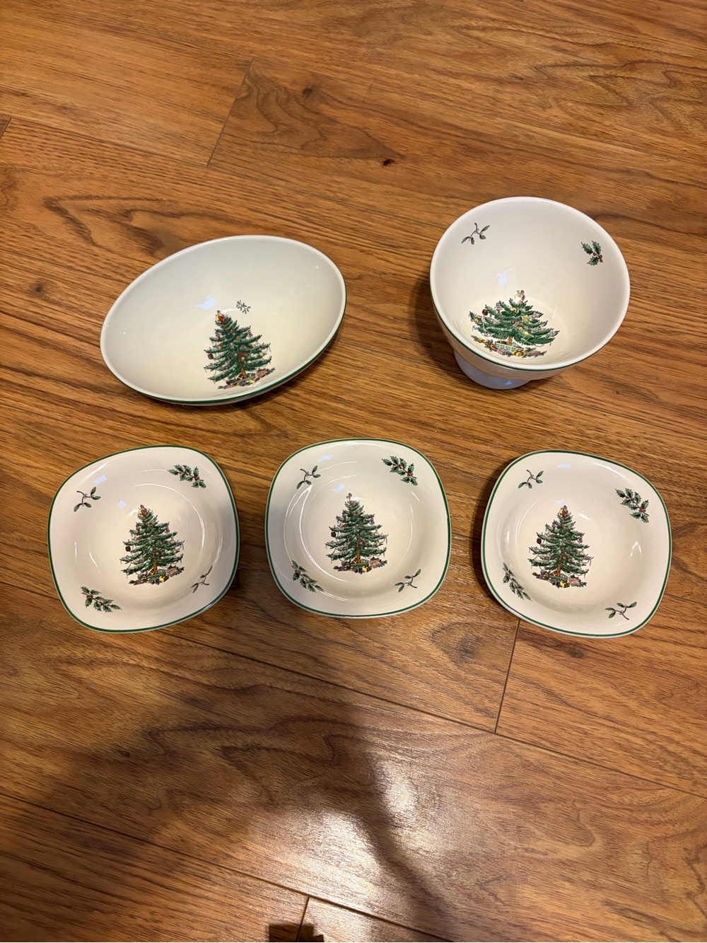 Spode Christmas Tree Serving and Individual Bowls